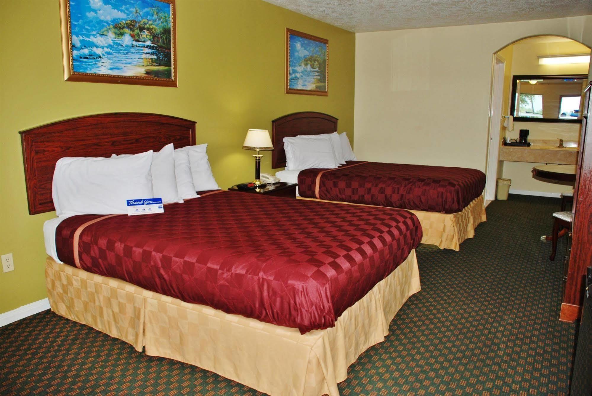 Americas Best Value Inn & Suites Hempstead Zewnętrze zdjęcie